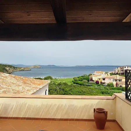 Apartment La Terrazza Sul Mare Liscia di Vacca